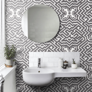 Palace Maze Wallpaper - Off White / Charcoal